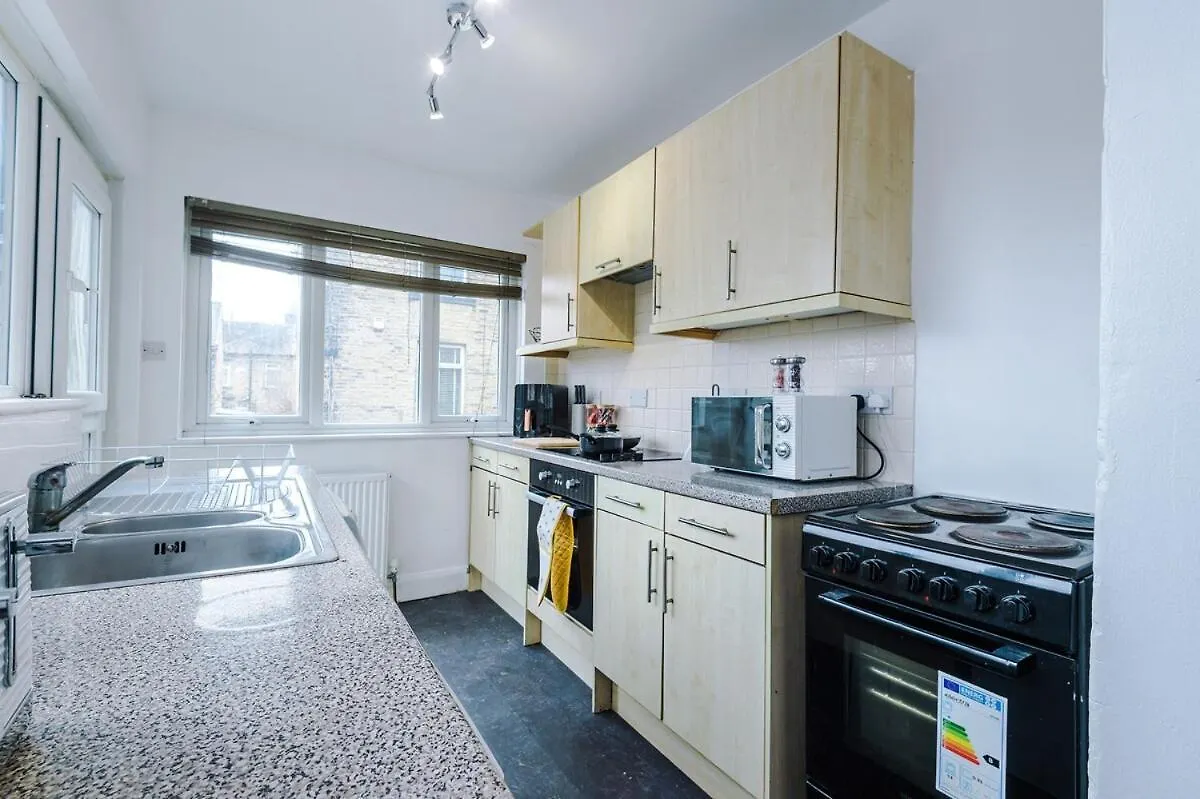 فيلا Charming 2-Bed House, Sleeps 6, Pet Friendly Elland المملكة المتحدة