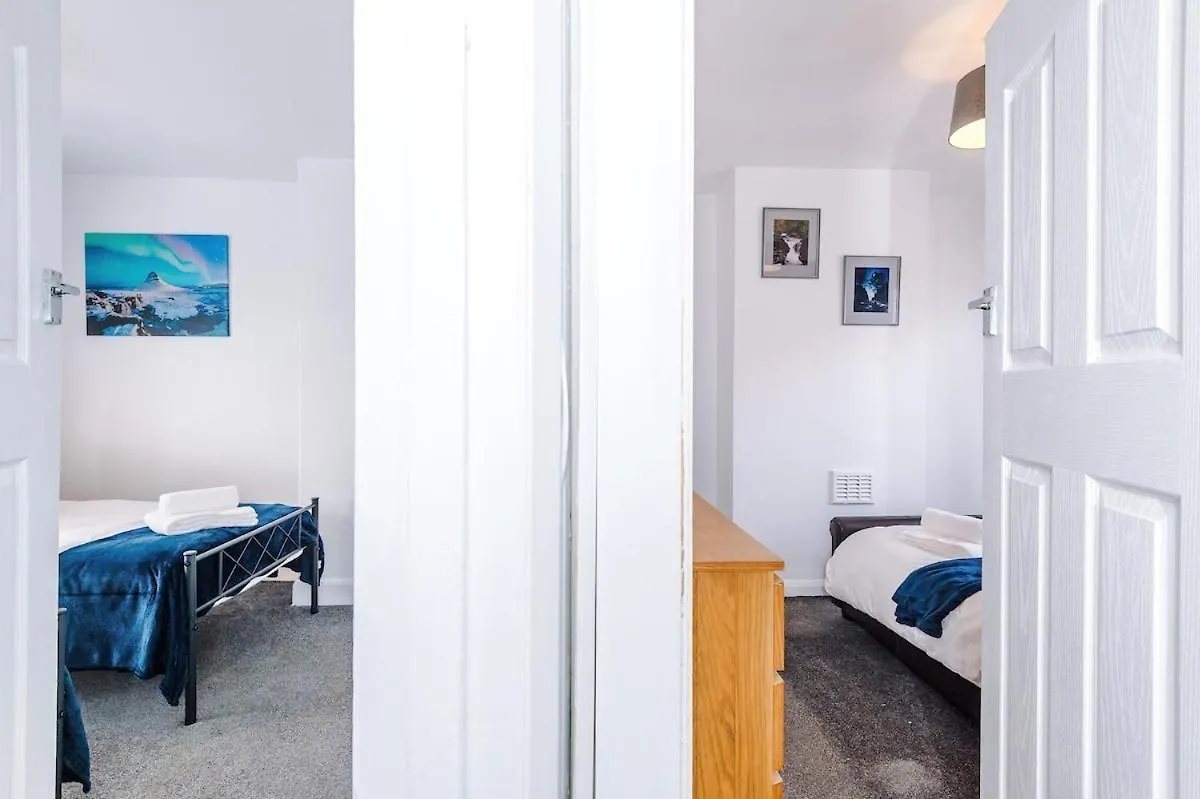فيلا Charming 2-Bed House, Sleeps 6, Pet Friendly Elland
