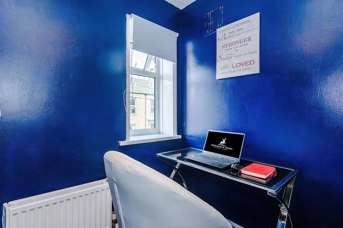 فيلا Charming 2-Bed House, Sleeps 6, Pet Friendly Elland